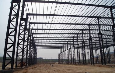 China Aangepaste pre-Bouwt Industriële Staalgebouwen Aanpassings volgens Diverse Ontwerpnorm leverancier