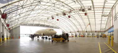 China De geprefabriceerde van het de Bundelvliegtuig van de Staalpijp de Hangaargebouwen leveren Grote Zaal voor Vliegtuigparkeren leverancier