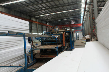 China Pre-Gebouwde de douane prefabriceerde het Industriële Systeem van het Dakwerkbladen van het Lassenmetaal leverancier